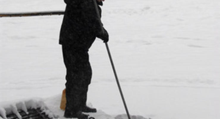 В Херсонской области спасли провалившегося под лед 76-летнего доцента