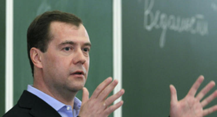 Медведев намекнул, что в 1996 году Ельцин не победил на выборах - российский оппозиционер