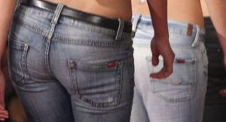 В Луганской области работники цеха по пошиву джинсов отравились парами краски