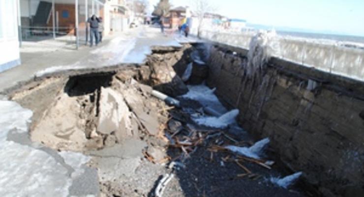 Кабмин выделил 44 млн грн на ремонт разрушенных штормом набережных на ЮБК