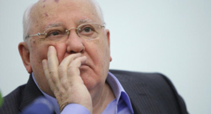 Единая Россия обвиняет Горбачева в содействии "разным Макфолам и Маккейнам"