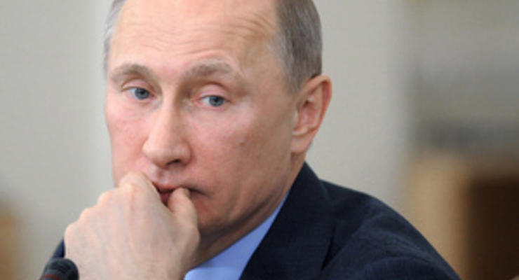 Семья Путина была "не очень рада" его решению вновь баллотироваться в президенты