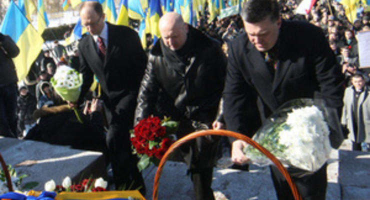 Лидеры оппозиции вместе почтили память Шевченко