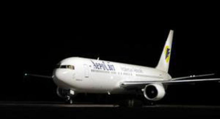 Рейс Тбилиси - Киев был задержан на 15 часов из-за столкновения самолета с птицей