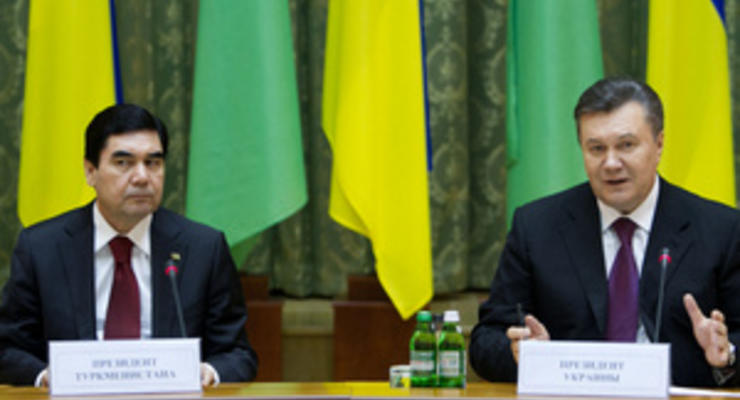 Янукович перепутал Туркменистан с Казахстаном
