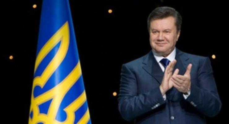Янукович: В ближайшее время Украина примет закон о двух государственных языках