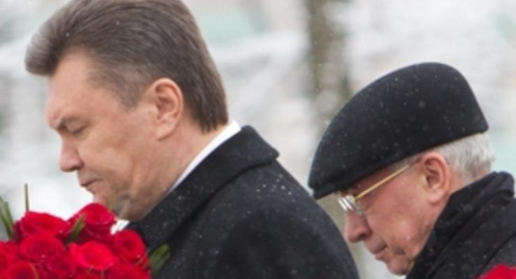 Янукович и Азаров соболезнуют родным и близким Оксаны Макар