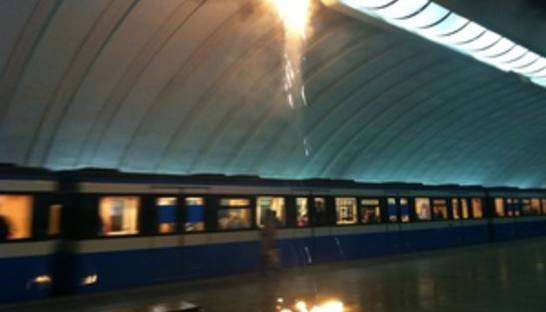 Киевавтодор исключает свою вину в возгорании на станции метро Осокорки