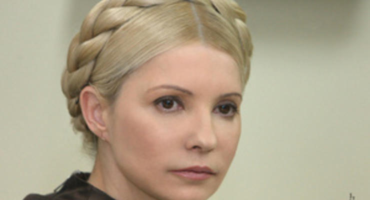 Тимошенко просит ЕС спасти Украину от "бездны постсоветского тоталитаризма"