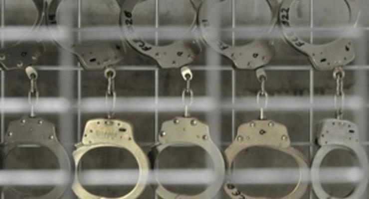 Пятерых подозреваемых в изнасиловании девушки в Умани отпустили на свободу