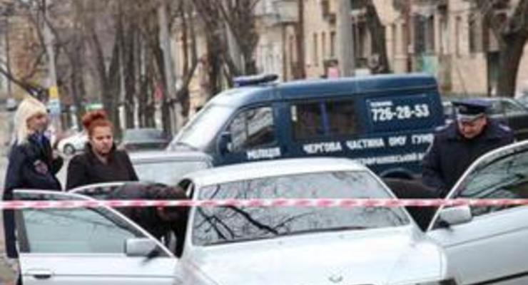 В Одессе ограбили финдиректора автосалона, который вез месячную выручку в банк