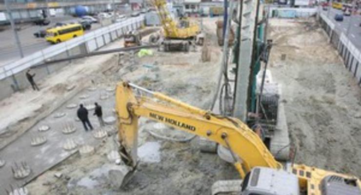 Попов пообещал восстановить сквер на месте строительства торгового центра на Лыбидской