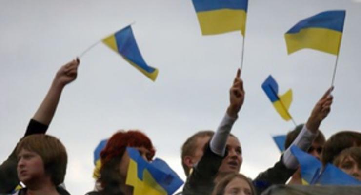Численность населения Украины за два месяца 2012 года сократилась на 30 тысяч человек