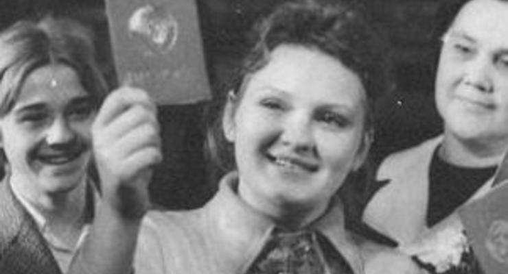 Корреспондент: Краснокожая паспортина. Как паспортный режим СССР изменил жизнь граждан – архив