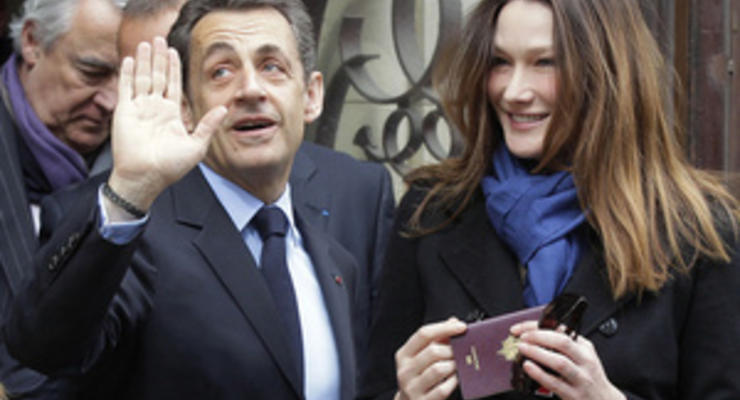 Саркози проголосовал предпоследним из кандидатов на выборах президента Франции