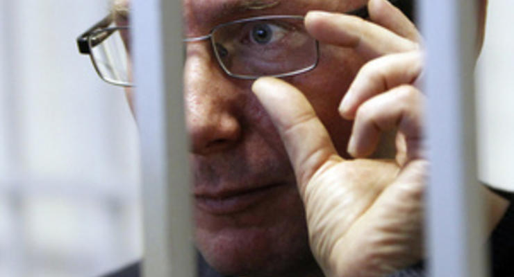 В Брюсселе Кузьмин заявил, что Луценко - условный оппозиционер