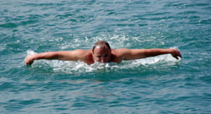 Пловец из Севастополя переплыл Средиземное море от Кипра до Израиля