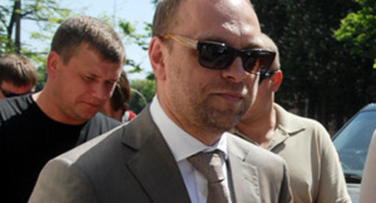 Власенко хочет подать в суд иск по факту разглашения личных данных Тимошенко