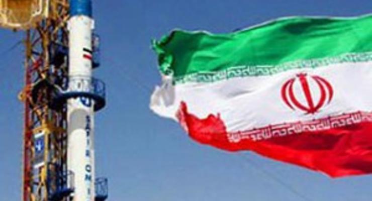 Иран намерен запустить три спутника и отправить в космос человека
