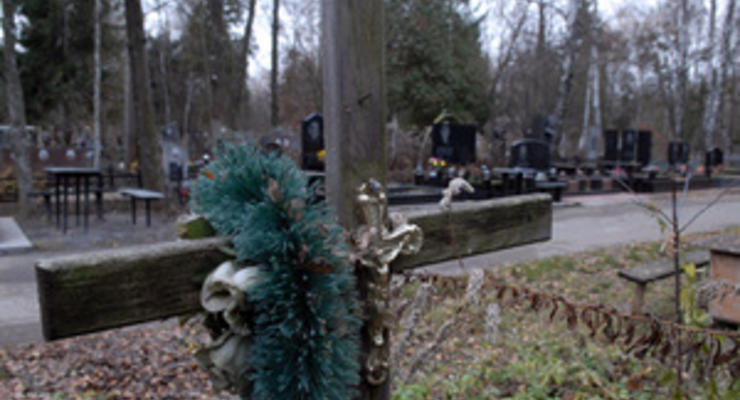 В Винницкой области задержаны трое мужчин, которые разрушили 18 могил