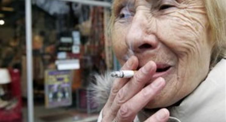 Рада запретила курить практически везде