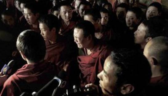 Двое тибетцев совершили "первое самосожжение в Лхасе"