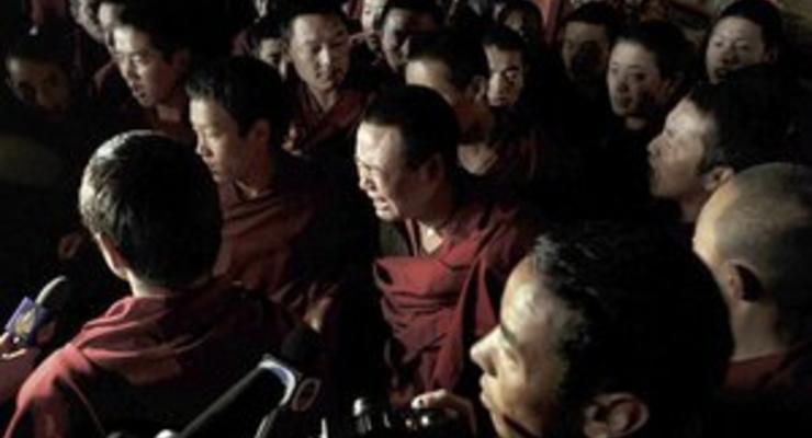 Двое тибетцев совершили "первое самосожжение в Лхасе"