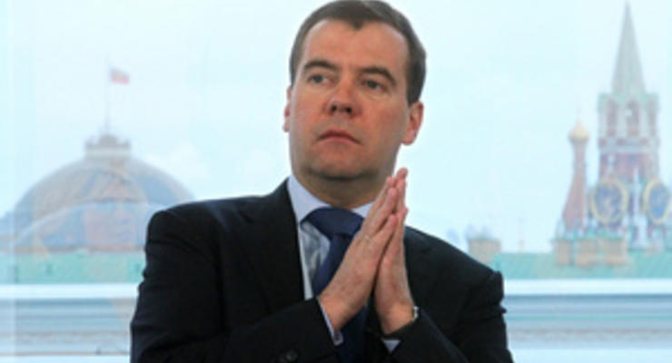Познер сравнил ЕдРо с КПСС и пригласил Медведева