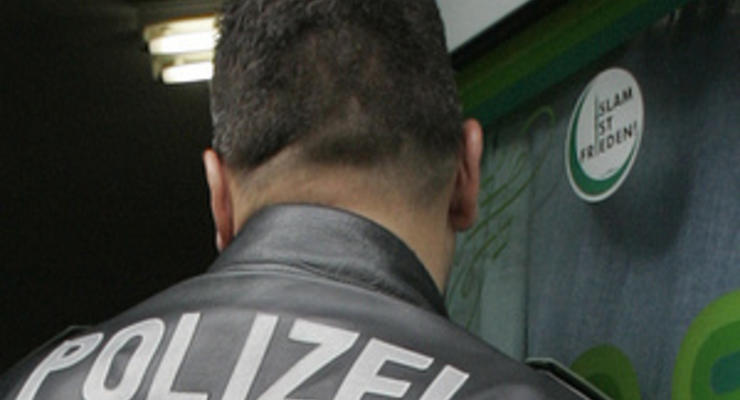 Немецкая полиция провела обыски в клубах группировки Ангелы ада