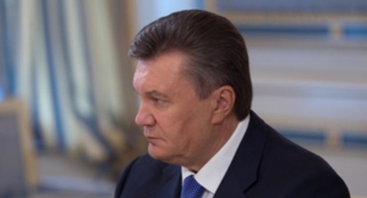 Янукович наградил орденом За заслуги пресс-секретаря Азарова