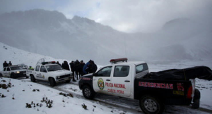 Пропавший в горах Перу вертолет обнаружен. 14 иностранных туристов погибли