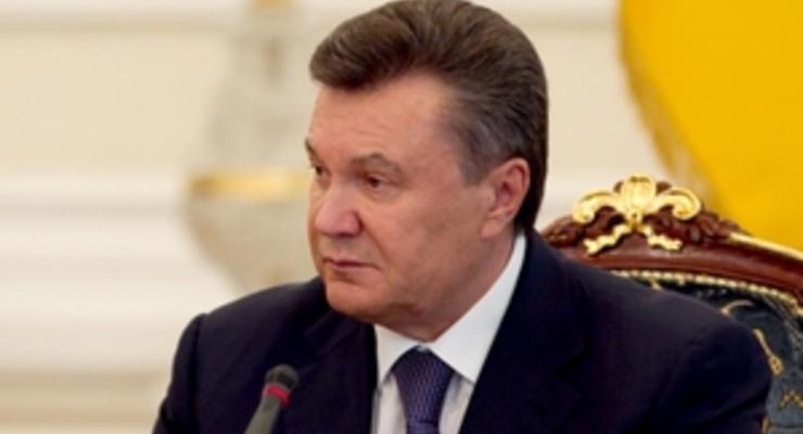 Янукович ветировал закон, обязывающий регистрировать место пребывания