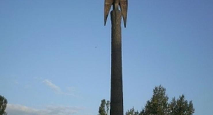 В Харькове снесли памятник Независимости Украины