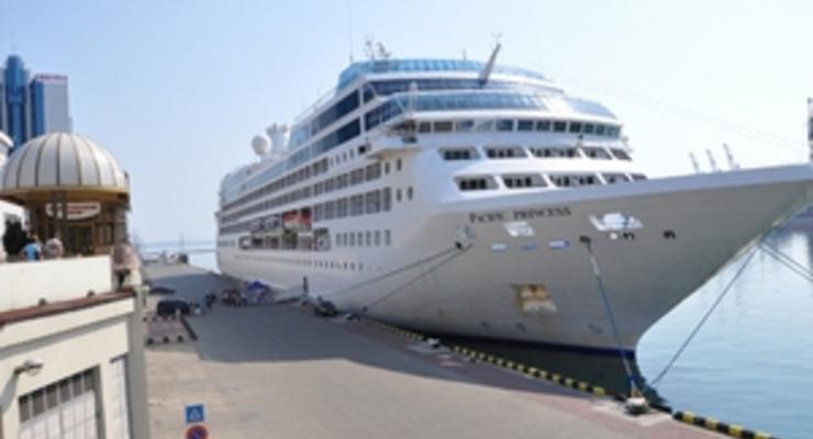 Одесский порт посетил всемирно известный лайнер
