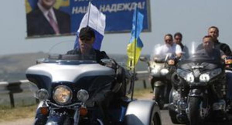 Перед визитом к Януковичу Путин встретился с байкерами