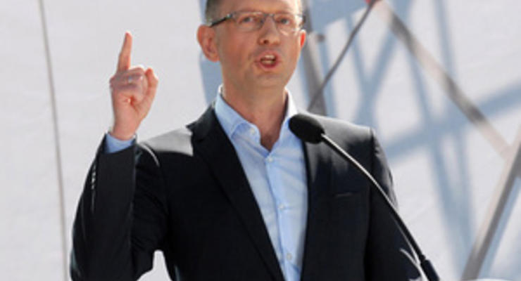 Яценюк пойдет на выборы в Раду по списку Батьківщини как беспартийный