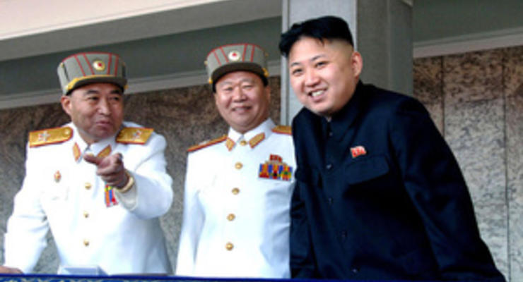 Один из самых приближенных к Ким Чен Уну военных отправлен в отставку