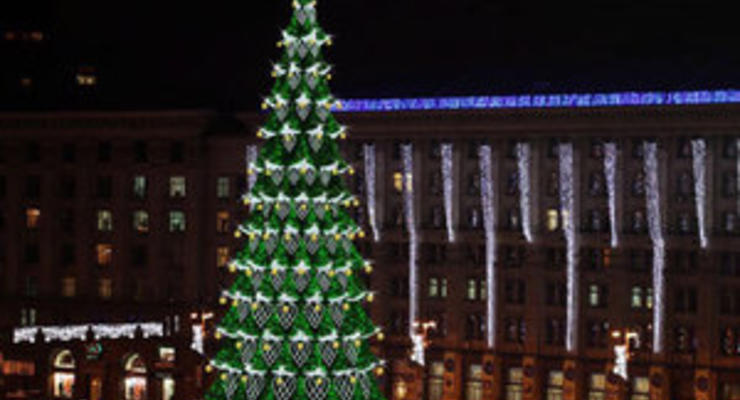 Мэрия определила, какой будет новогодняя елка в центре Киева в 2013 году