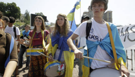 В Ивано-Франковске прекращена студенческая голодовка, но продолжается акция протеста