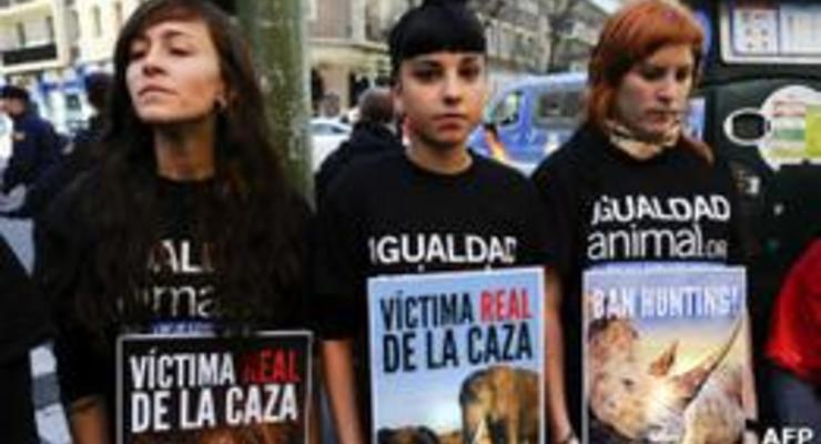 WWF сместил короля Испании за охоту на слонов