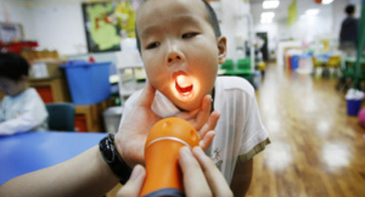 В Таиланде принимаются экстренные меры дезинфекции в связи с эпидемией редкой детской болезни