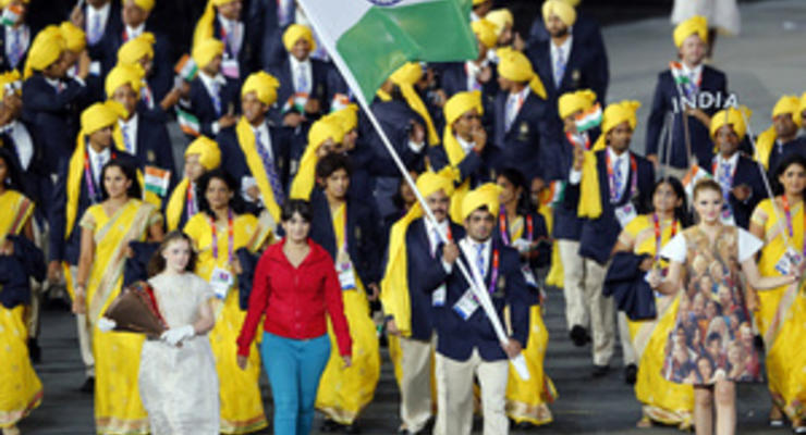 На открытии Олимпиады делегацию Индии возглавила посторонняя женщина