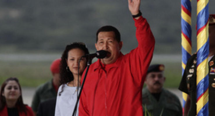 Чавес отправился за рубеж - впервые после выявления рака