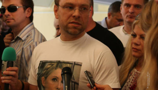 Защита Тимошенко: Мы категорически возражаем против "голубых огоньков" в зале суда