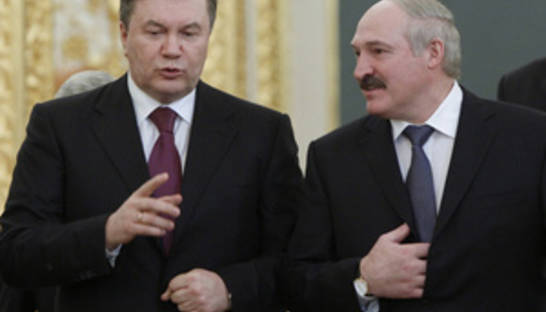 Власенко считает, что Янукович за год сделал то, что Лукашенко - за 10 лет
