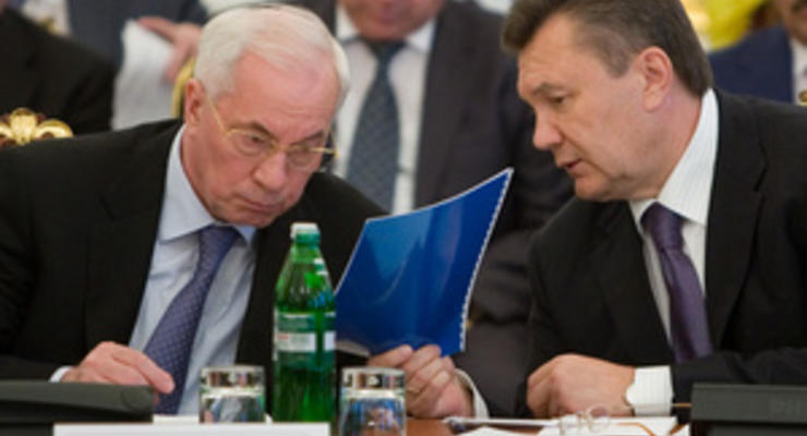 Бютовец: Янукович и Азаров украдут у студентов сто миллионов гривен