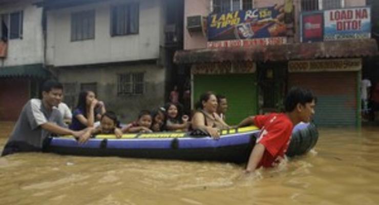 Столицу Филиппин затопило