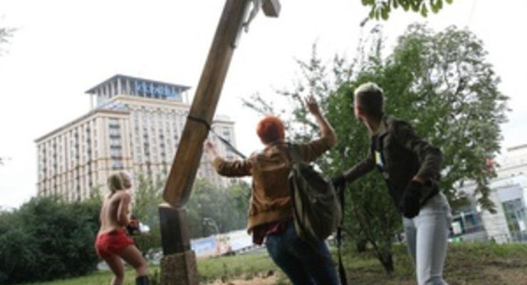 В УПЦ МП отреагировали на "богохульные выходки" FEMEN