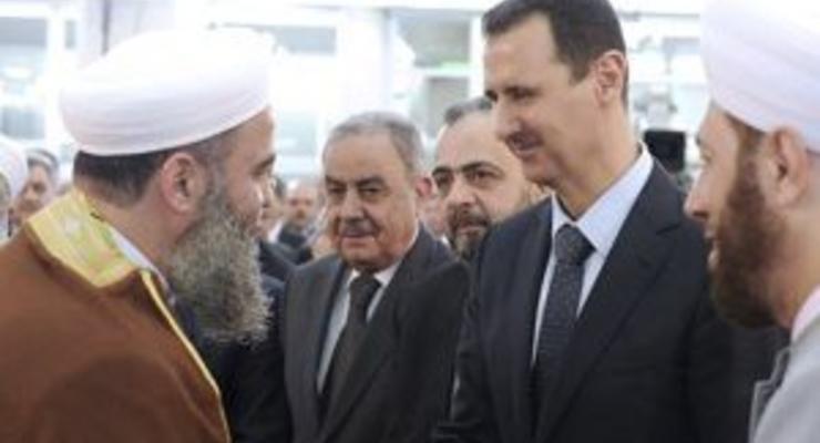 Президент Асад появился в мечети в Дамаске