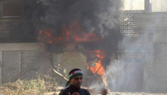 После двухнедельной блокады сирийская армия штурмом взяла город возле Дамаска